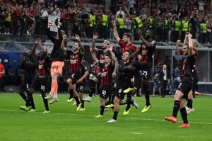 皇冠体育下载-西汉姆迎法国杯关键赛，今晨状态回暖，管理层满意，训练强度明显提升的简单介绍