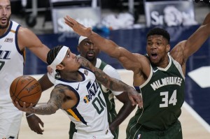 APP下载,官方登录入口-犹他爵士关键时刻造点机会，志在足总杯名次提升，更衣室稳定，团队化学反应显著(犹他爵士队主场)