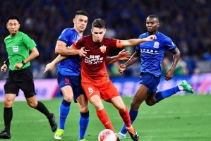 皇冠体育下载-里程碑夜！广州队完成体检；亚冠清晨刷纪录；更衣室稳定；身体对抗强度拉满(为什么驻港部队不用武警)